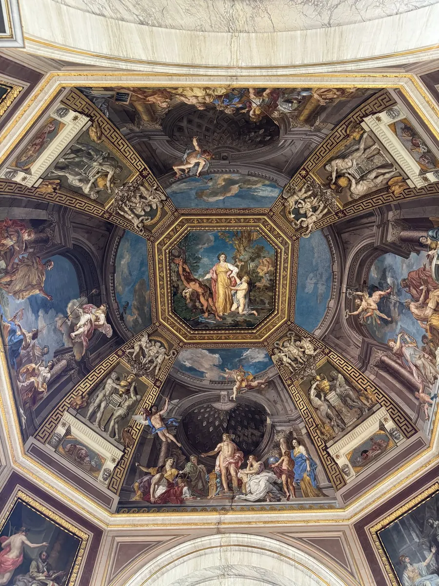 Day 2, 11:13, Vatican Museums