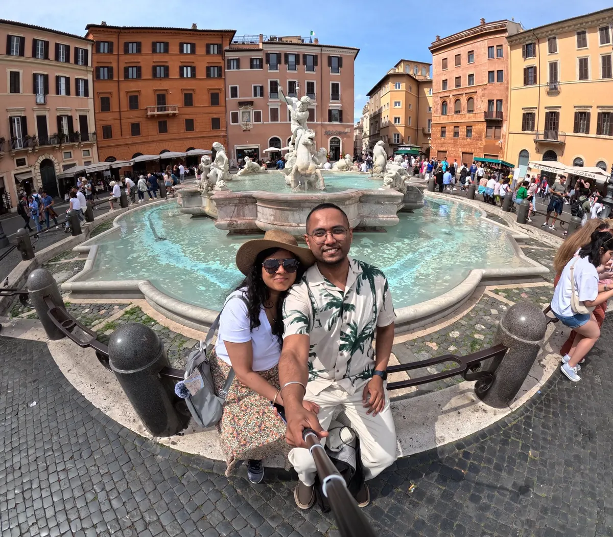 Day 2, 15:47, Streets by Piazza Navona
